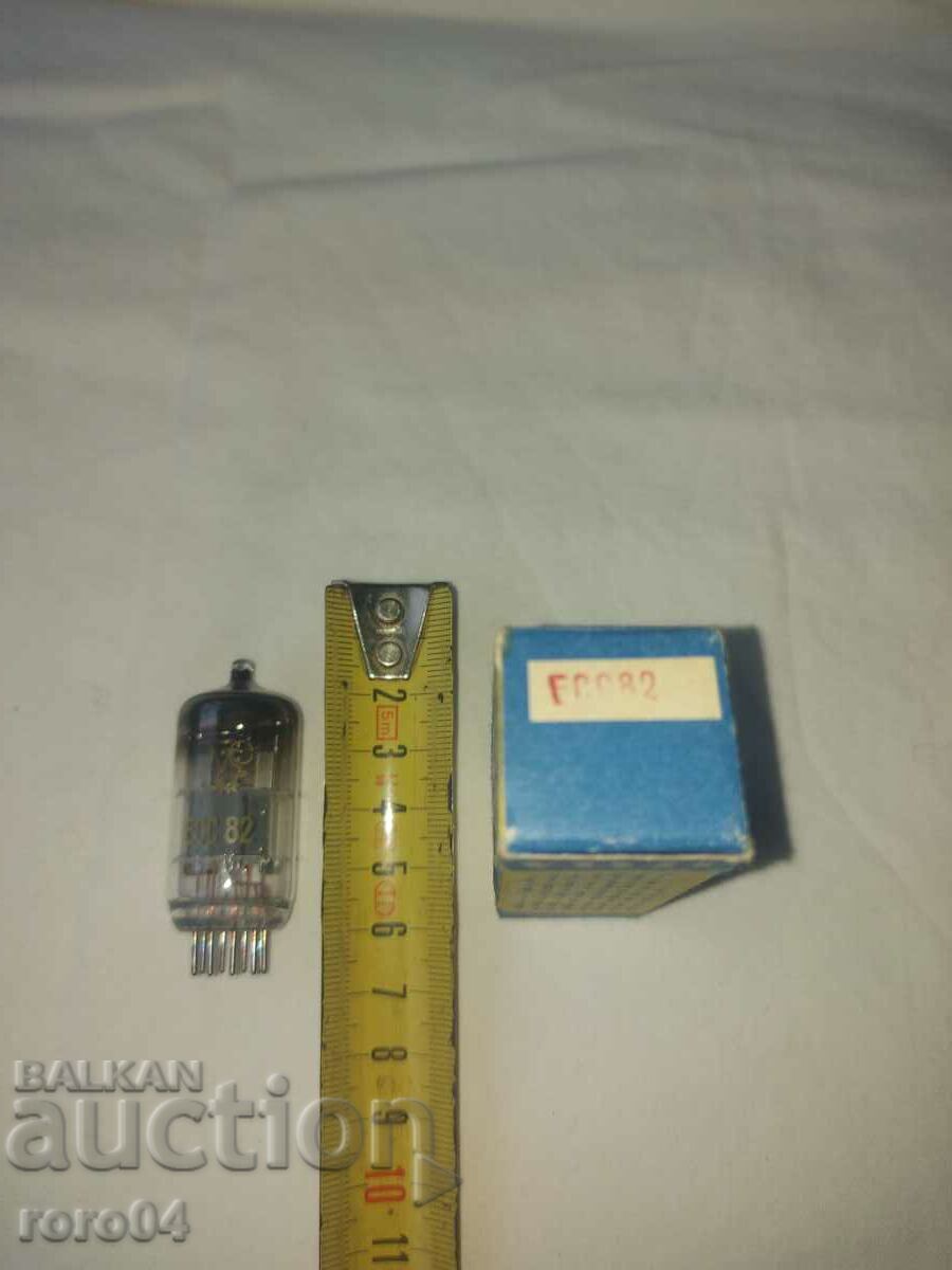 TESLA ECC 82 RADIO LAMP - NEW - 6