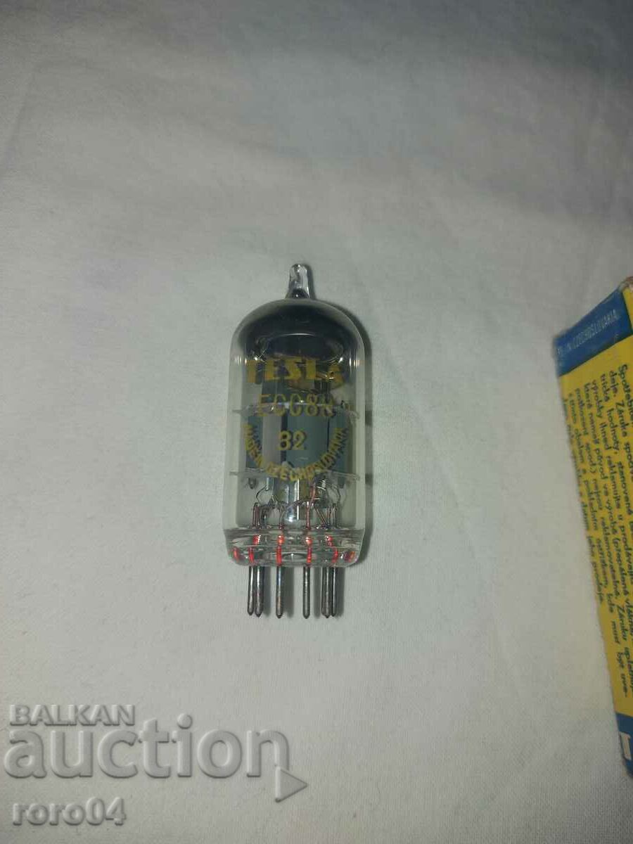 TESLA ECC 88 RADIO LAMP - NEW - 5 TESLA ECC 88 RADIO LAMP - NEW - 5