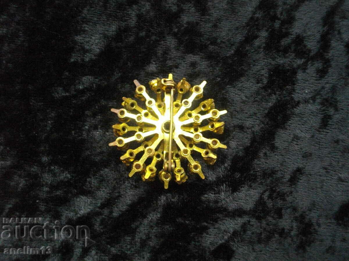 СТАРА БРОШКА - 5 СТАРА БРОШКА - 5