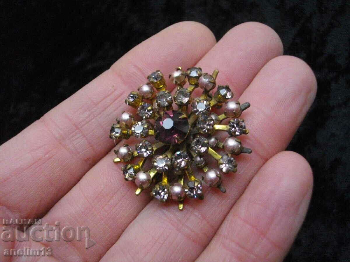 СТАРА БРОШКА - 6 СТАРА БРОШКА - 6