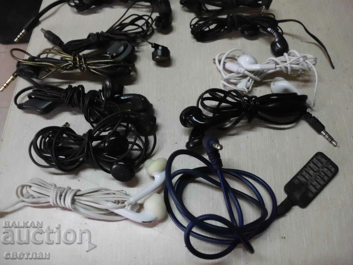 LOTH HEADLIGHTS with price 4.50 BGN | € 2.30