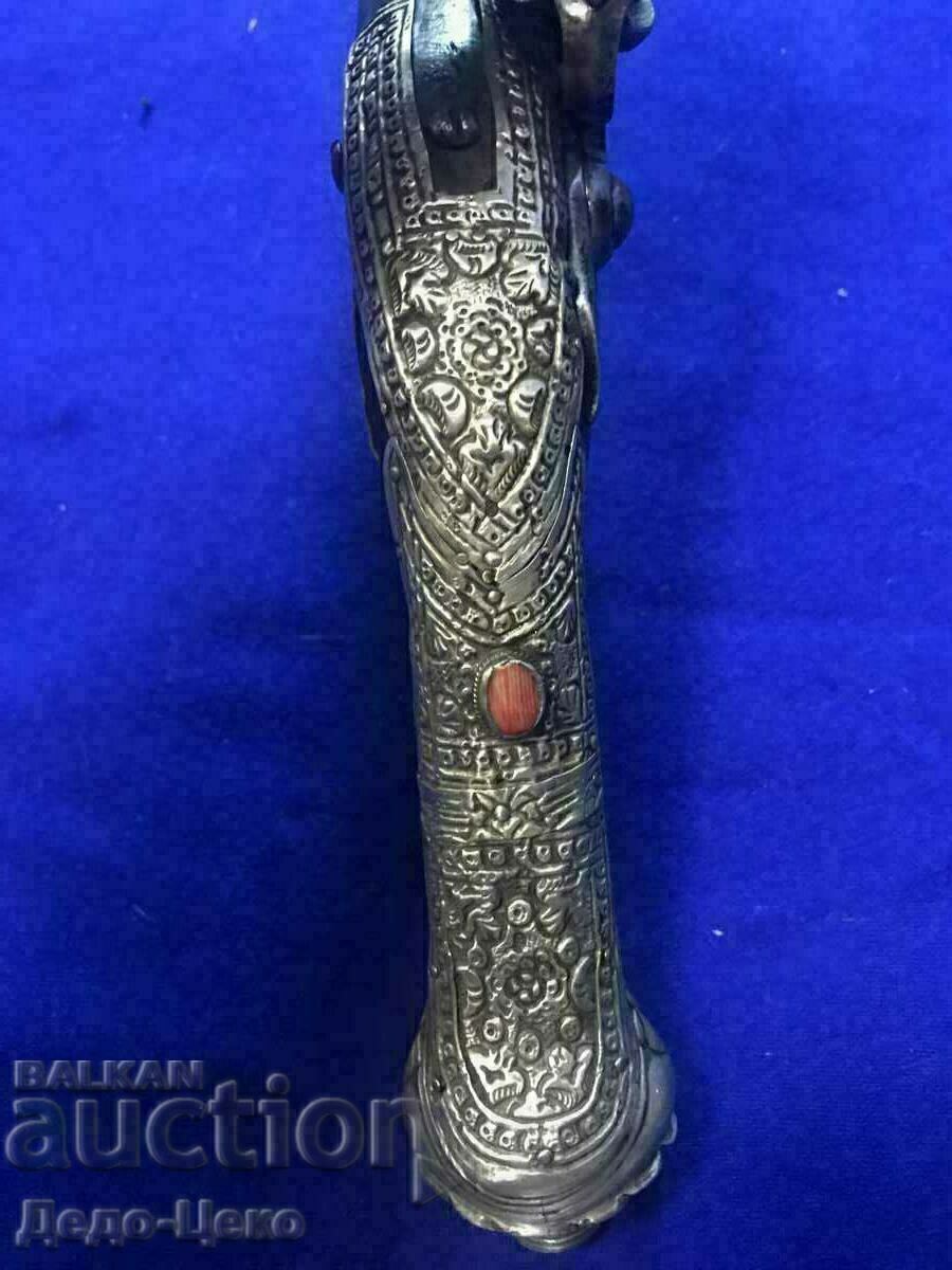 Παράδοση Φλιντ πιστόφ Παράδοση Φλιντ πιστόφ