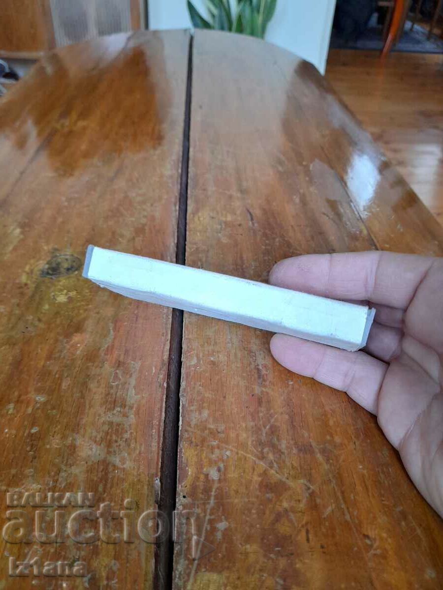 Delivery of Old integrated circuits K1LB 557