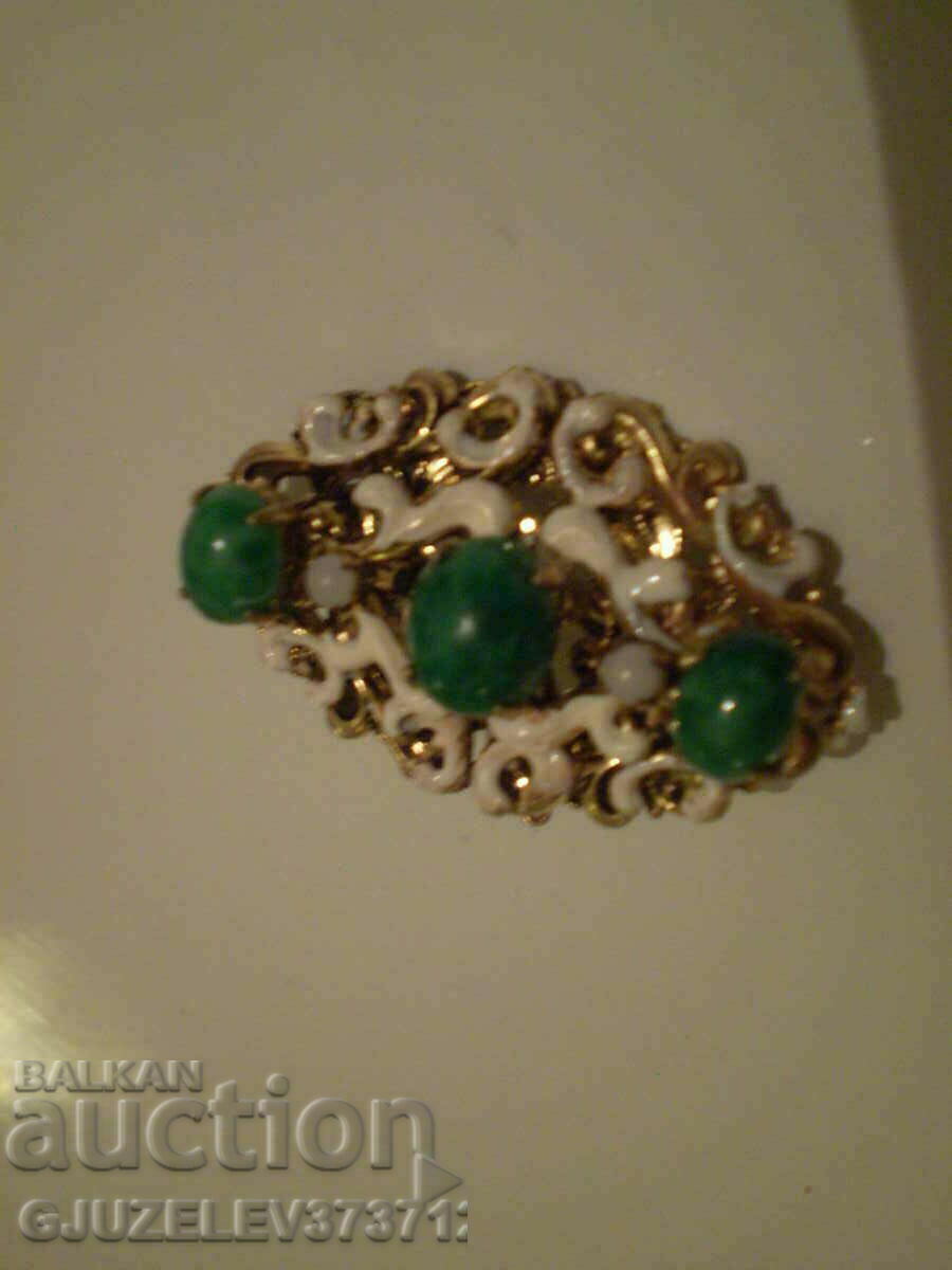 old beautiful lady's pin - brooch - 5 old beautiful lady's pin - brooch - 5