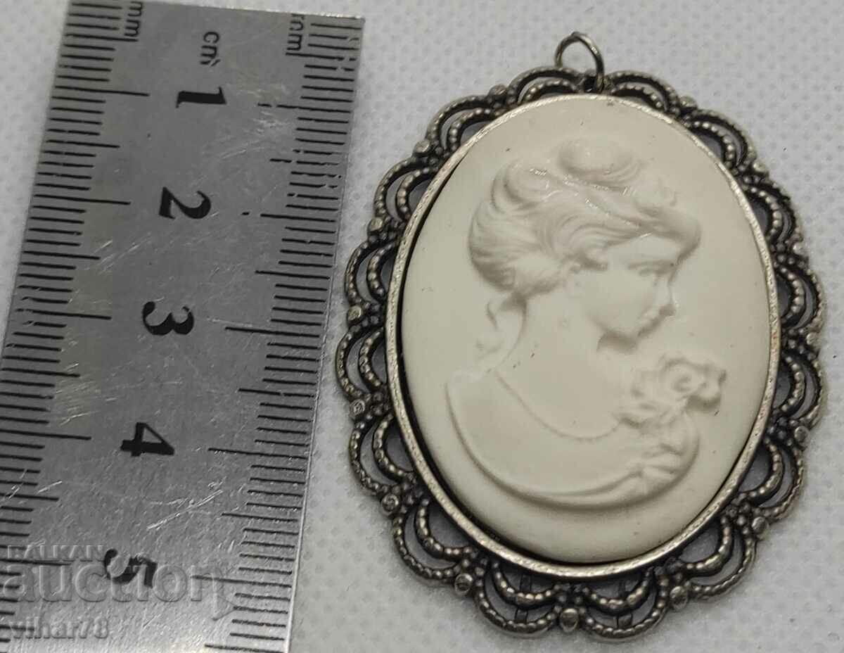 MEDALLION-came with price 35.99 BGN | € 18.40 MEDALLION-came with price 35.99 BGN | € 18.40