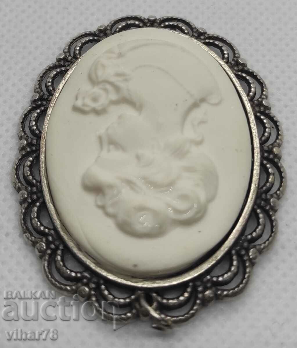 Delivery of MEDALLION-came Delivery of MEDALLION-came