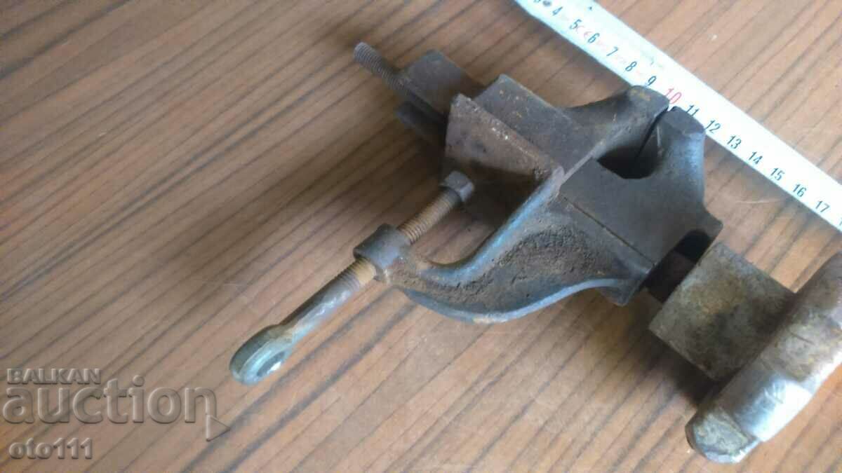 Auction  OLD RUSSIAN VICE