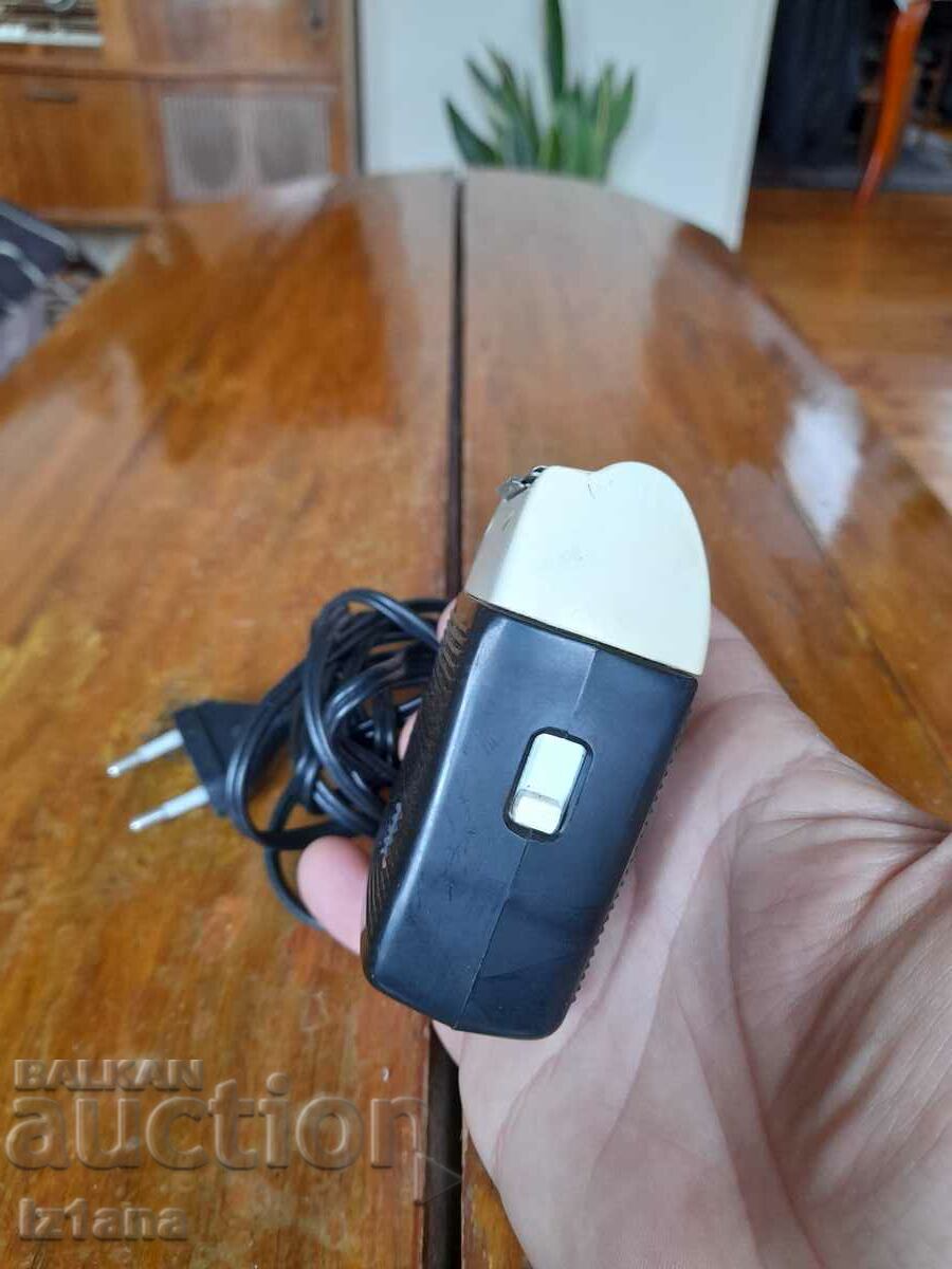 Auction Old BB electric shaver Auction Old BB electric shaver
