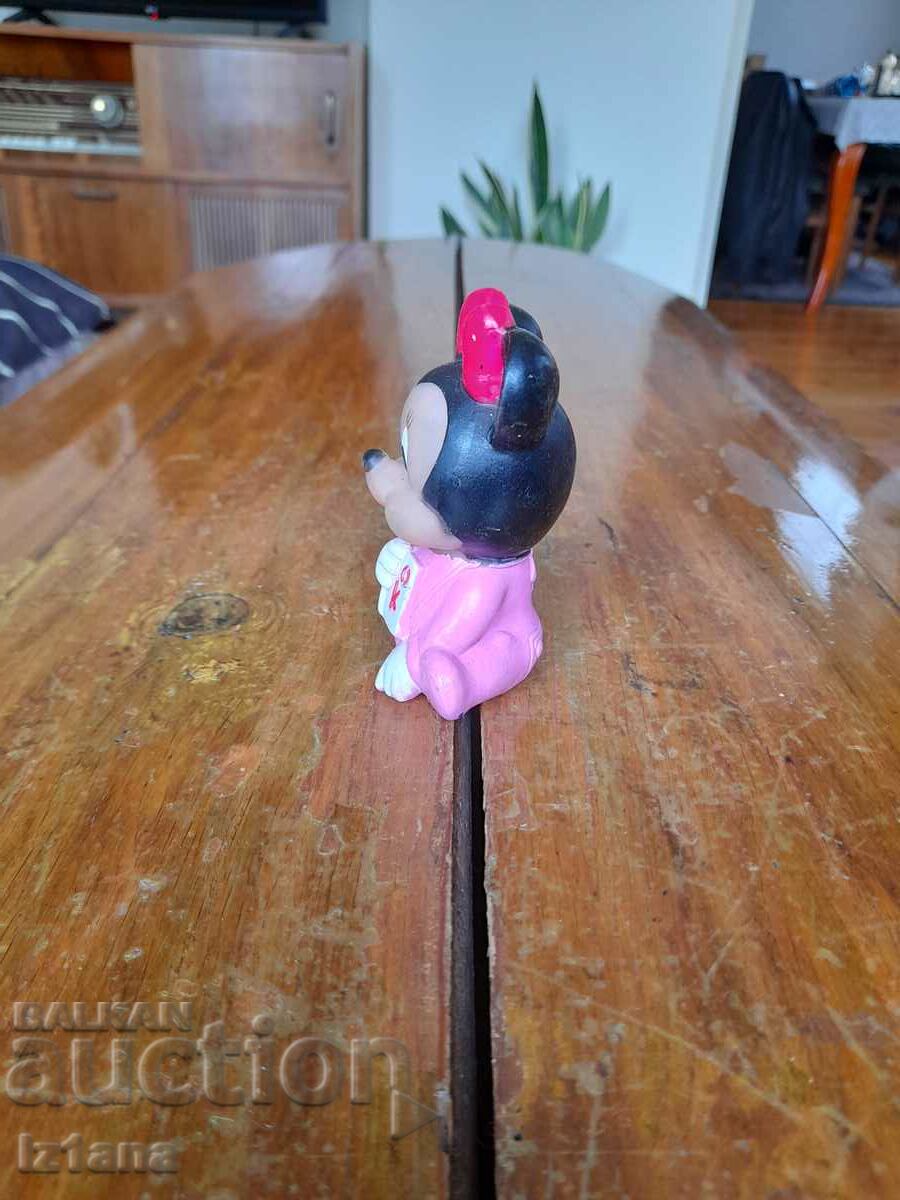 Delivery of Old Toy Minnie Mouse