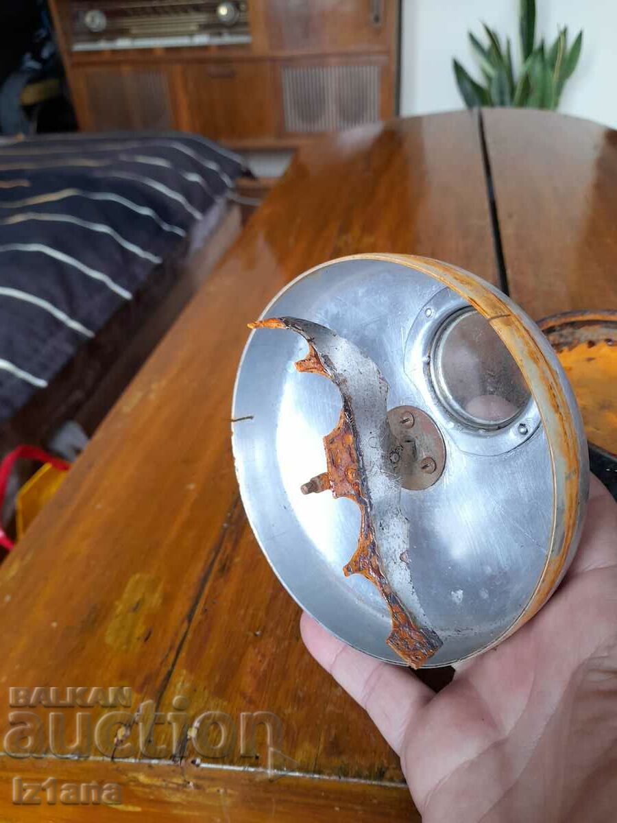 An old popcorn popper - 5