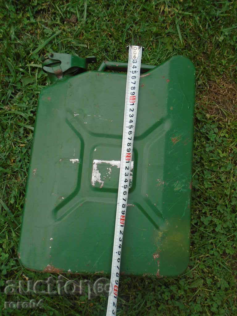 OLD LARGE LAMINATED TUBE FOR BENZIN with price 19.00 BGN | € 9.71 OLD LARGE LAMINATED TUBE FOR BENZIN with price 19.00 BGN | € 9.71