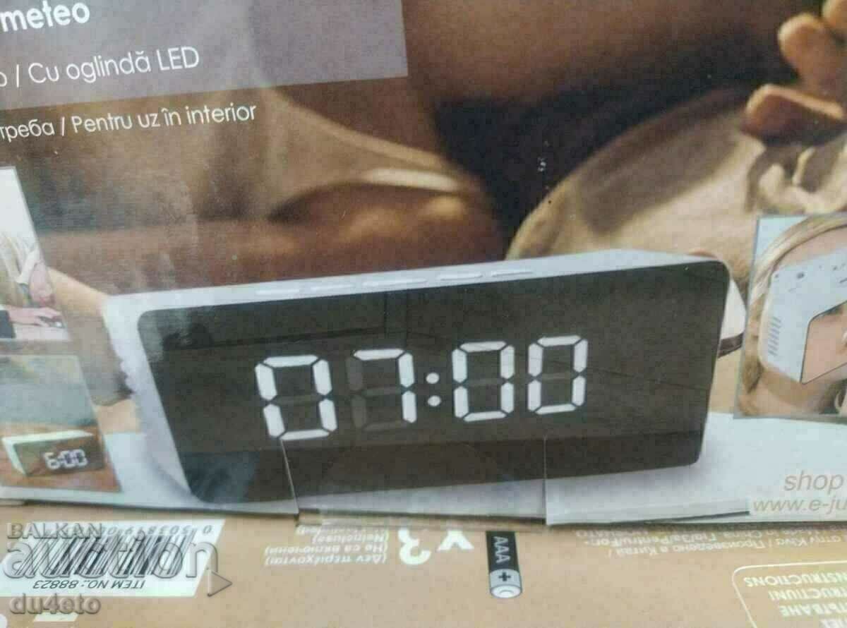 Licitație Ceas, statie meteo cu led oglinda ora, data t