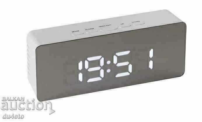 Delivery of Clock, weather station with led mirror time, date t