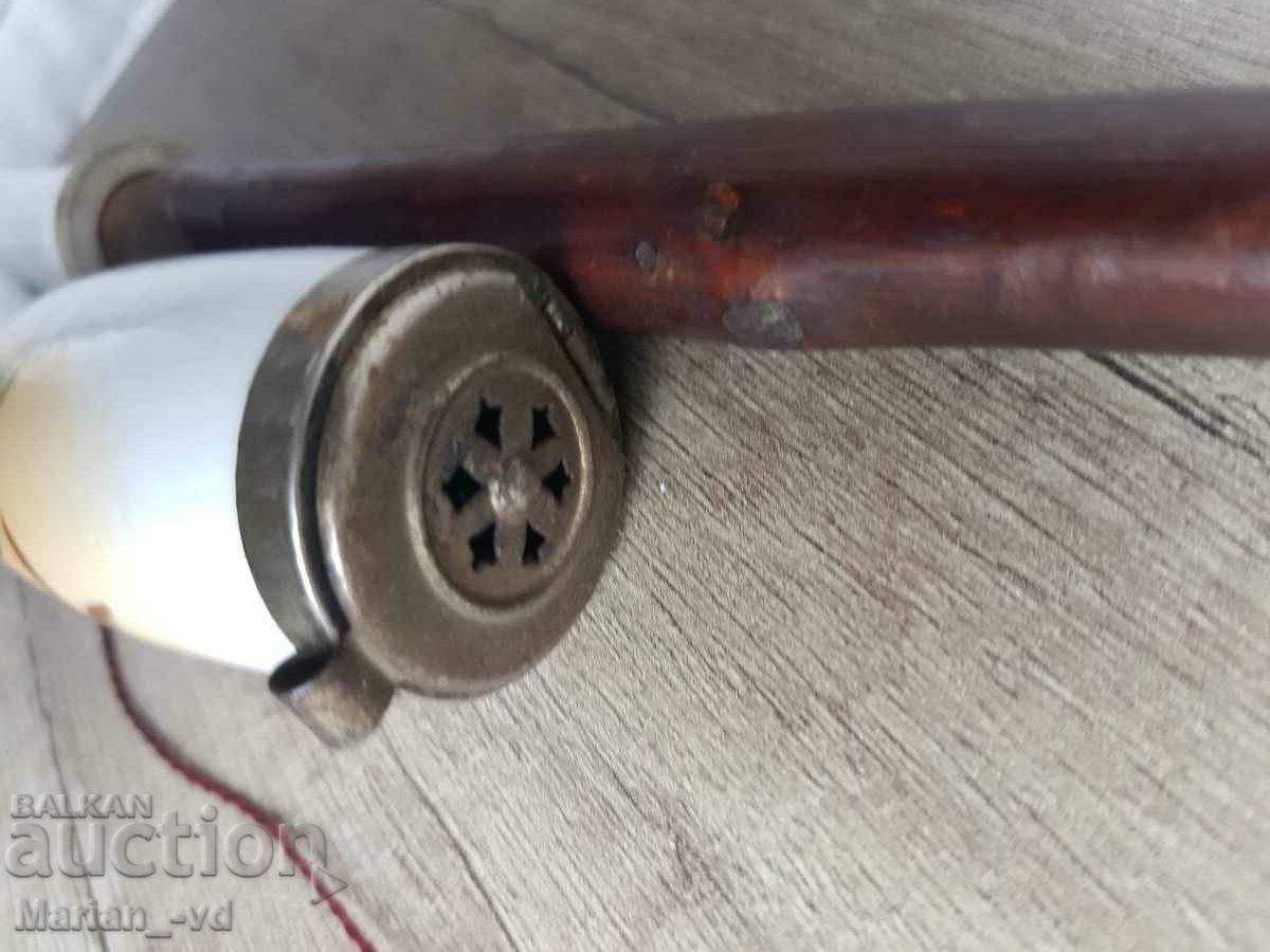 Παράδοση Παλιός μεγάλος πορσελάνινος σωλήνας