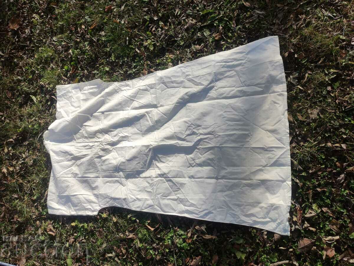 Delivery of Women's nightgown, chaise longue with lace