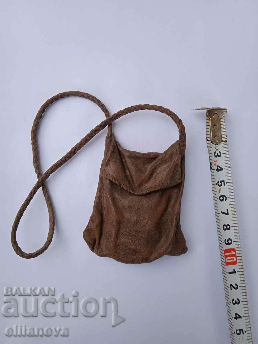 Cтаринна декоративна кожена торбичка