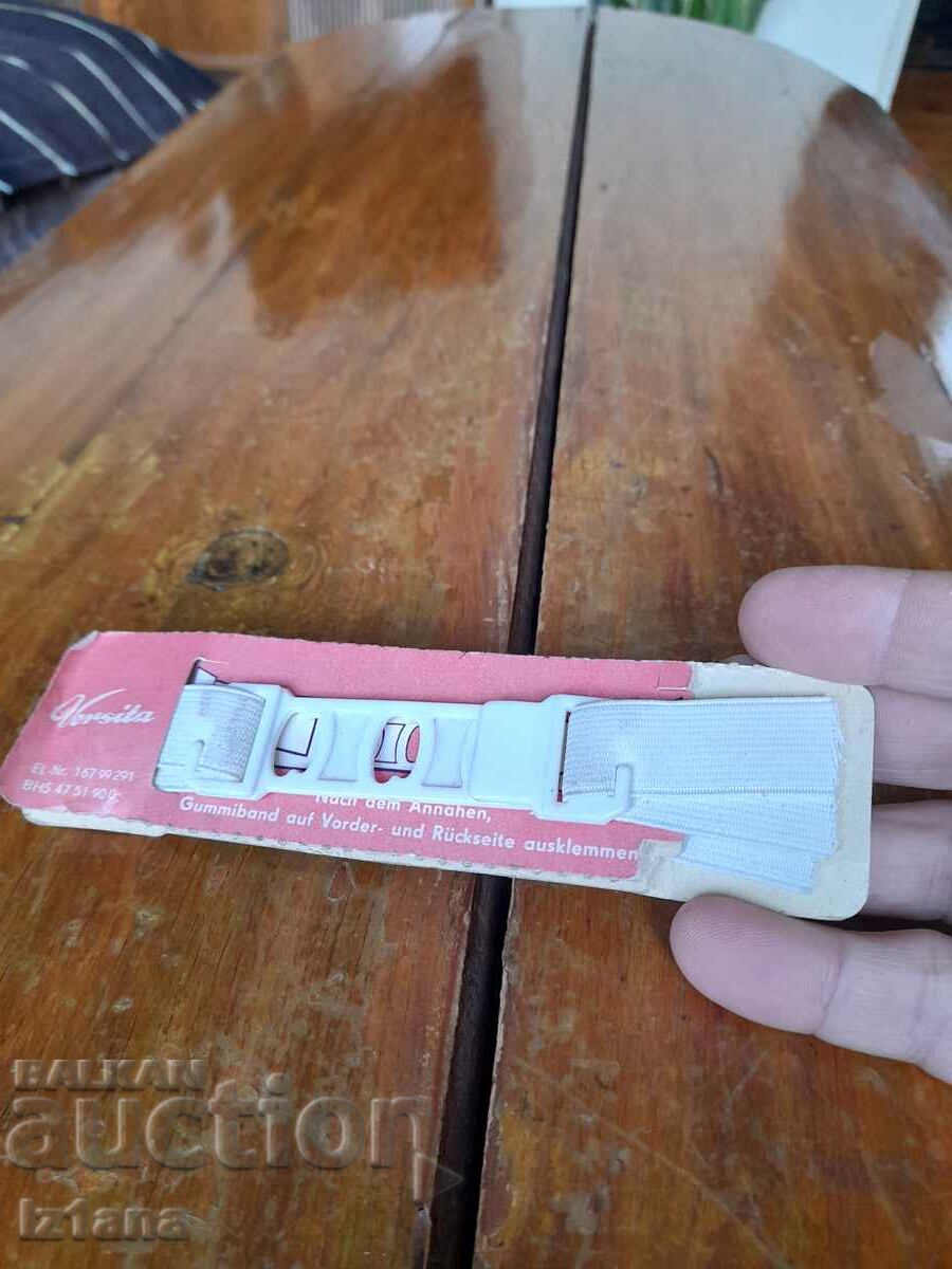 Delivery of Old elastics for garters Delivery of Old elastics for garters