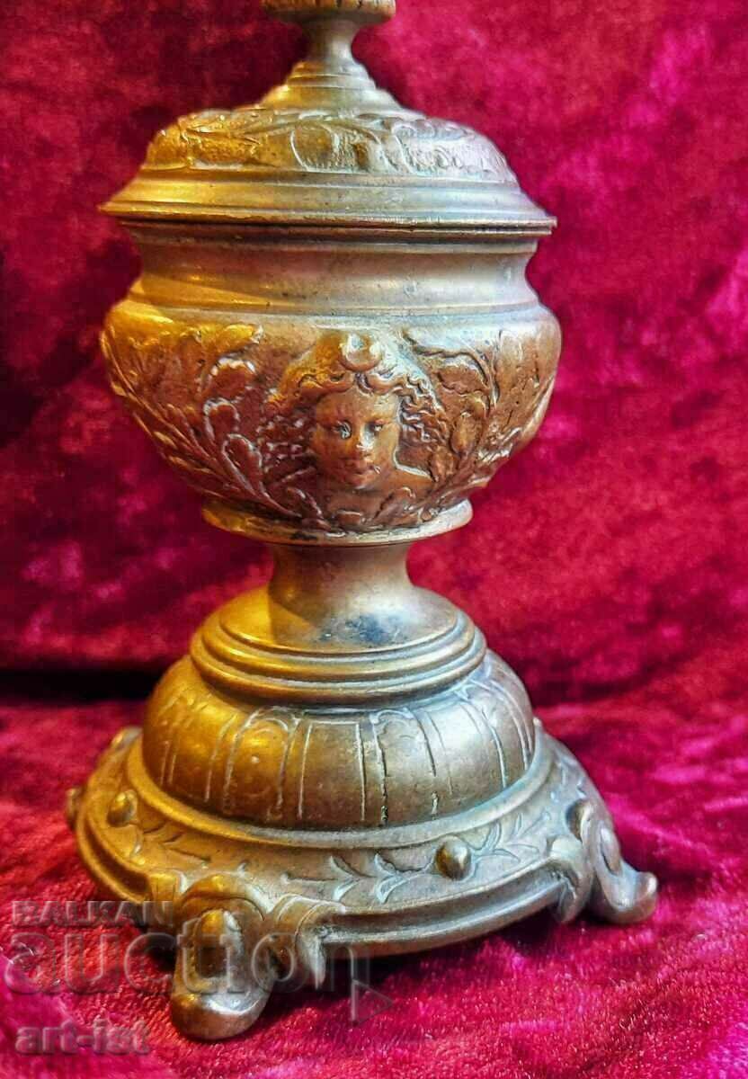 Antique French Bronze Inkwell with price 300.00 BGN | € 153.39 Antique French Bronze Inkwell with price 300.00 BGN | € 153.39