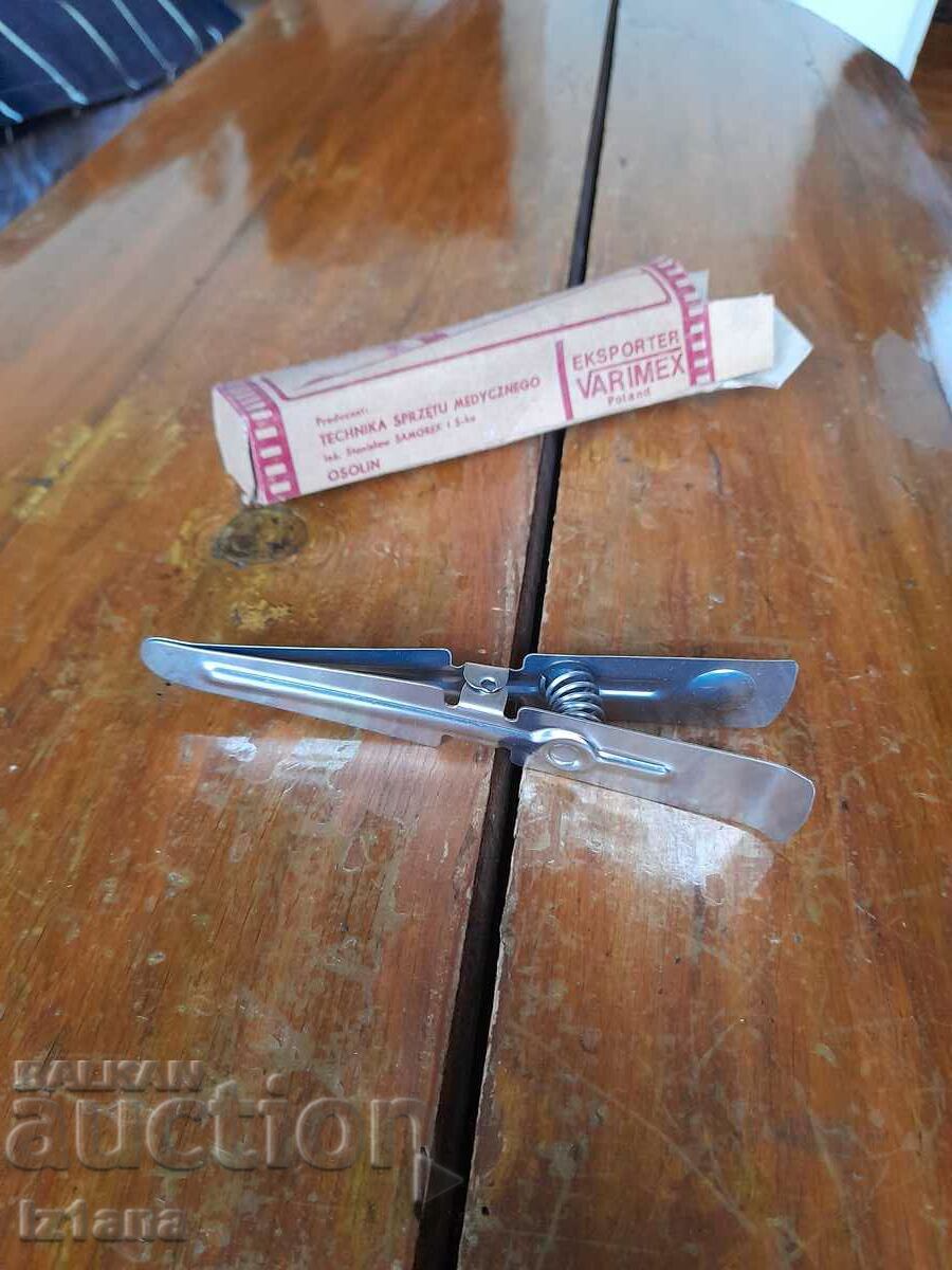 Old photographic pinch with price 20.00 BGN | € 10.23 Old photographic pinch with price 20.00 BGN | € 10.23