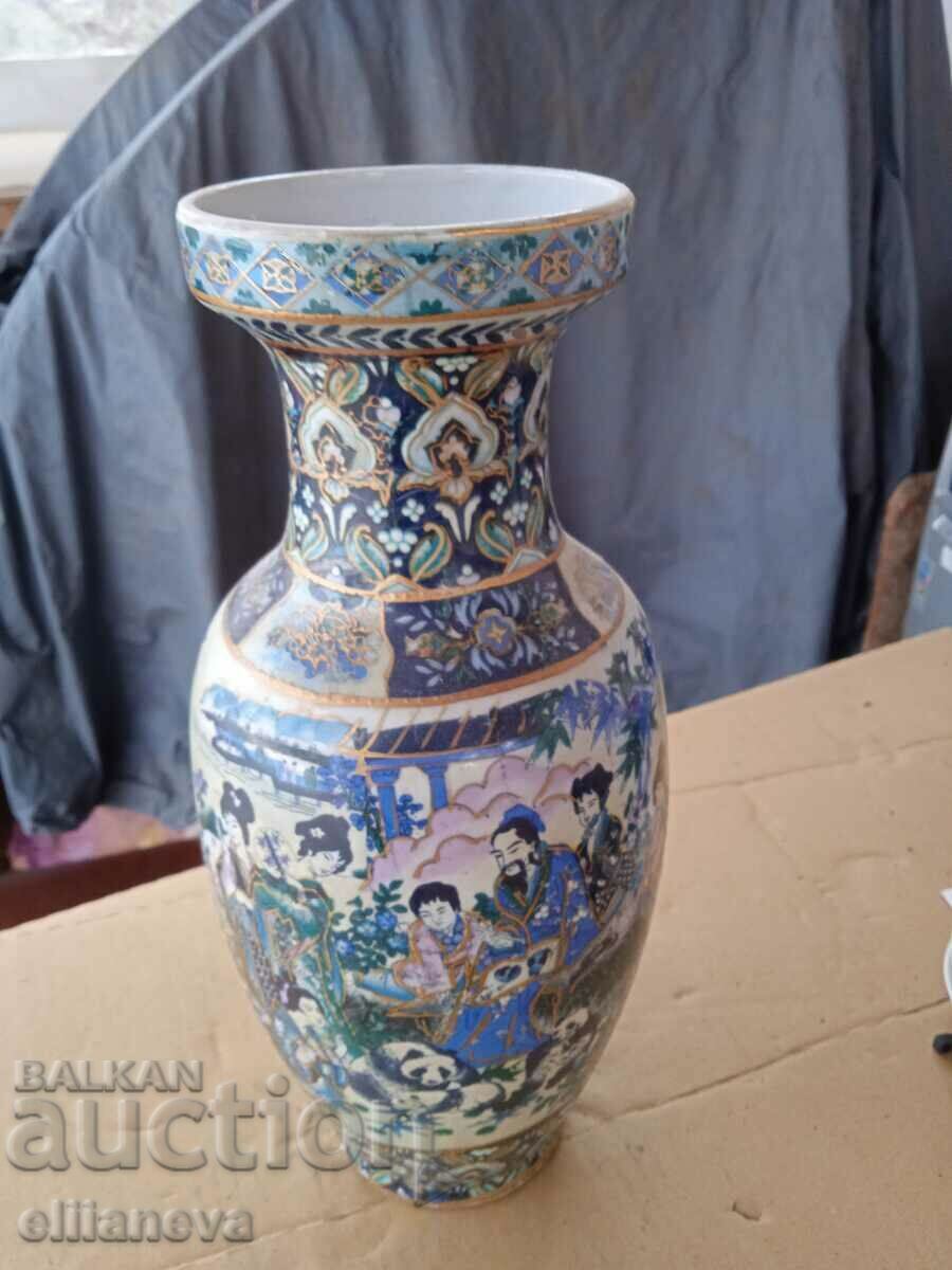 Китайска ваза