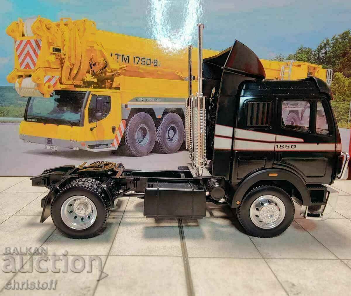 Мерцедес SK1850 1/43 с цена € 15.34 | 30.00 лв. Мерцедес SK1850 1/43 с цена € 15.34 | 30.00 лв.