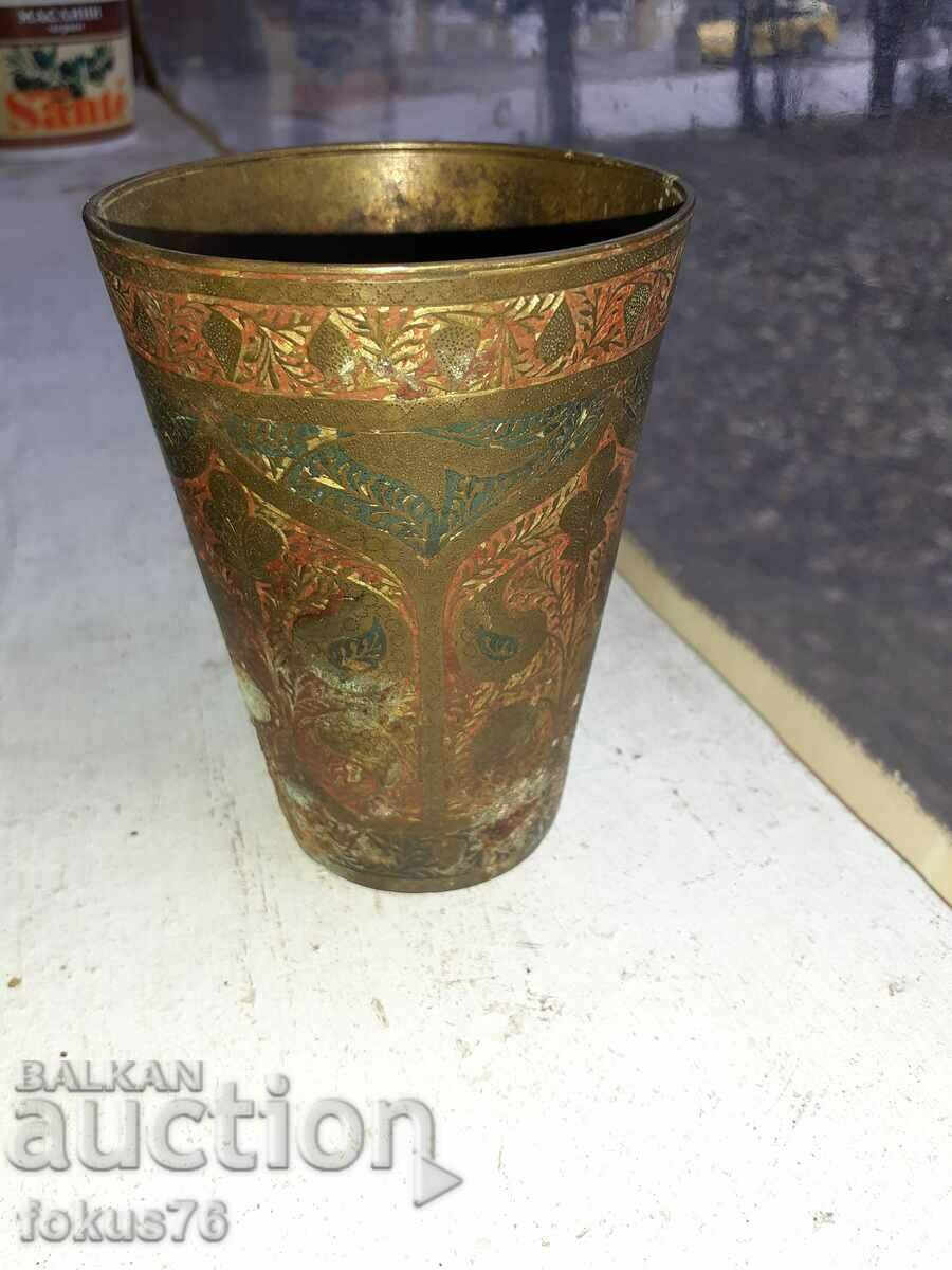 Delivery of Old engraved bronze cup Delivery of Old engraved bronze cup