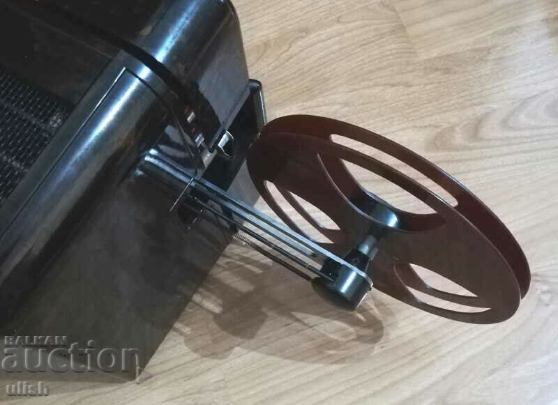 Κινηματογράφος Pentacon P8 Συσκευή προβολής κινηματογράφου 8mm βακελίτης - 5 Κινηματογράφος Pentacon P8 Συσκευή προβολής κινηματογράφου 8mm βακελίτης - 5