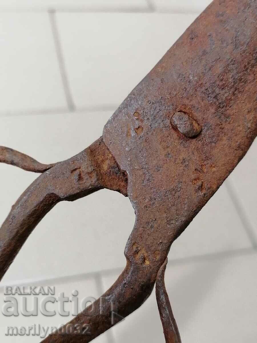 Auction Vintage wrought iron scissors Auction Vintage wrought iron scissors