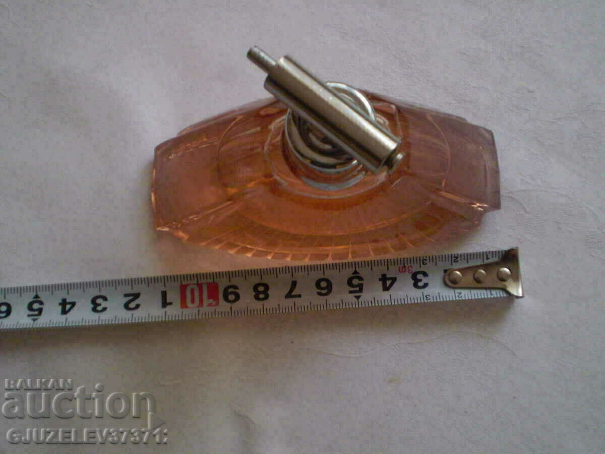 Delivery of 1930s Art Deco crystal glass perfume bottle Delivery of 1930s Art Deco crystal glass perfume bottle