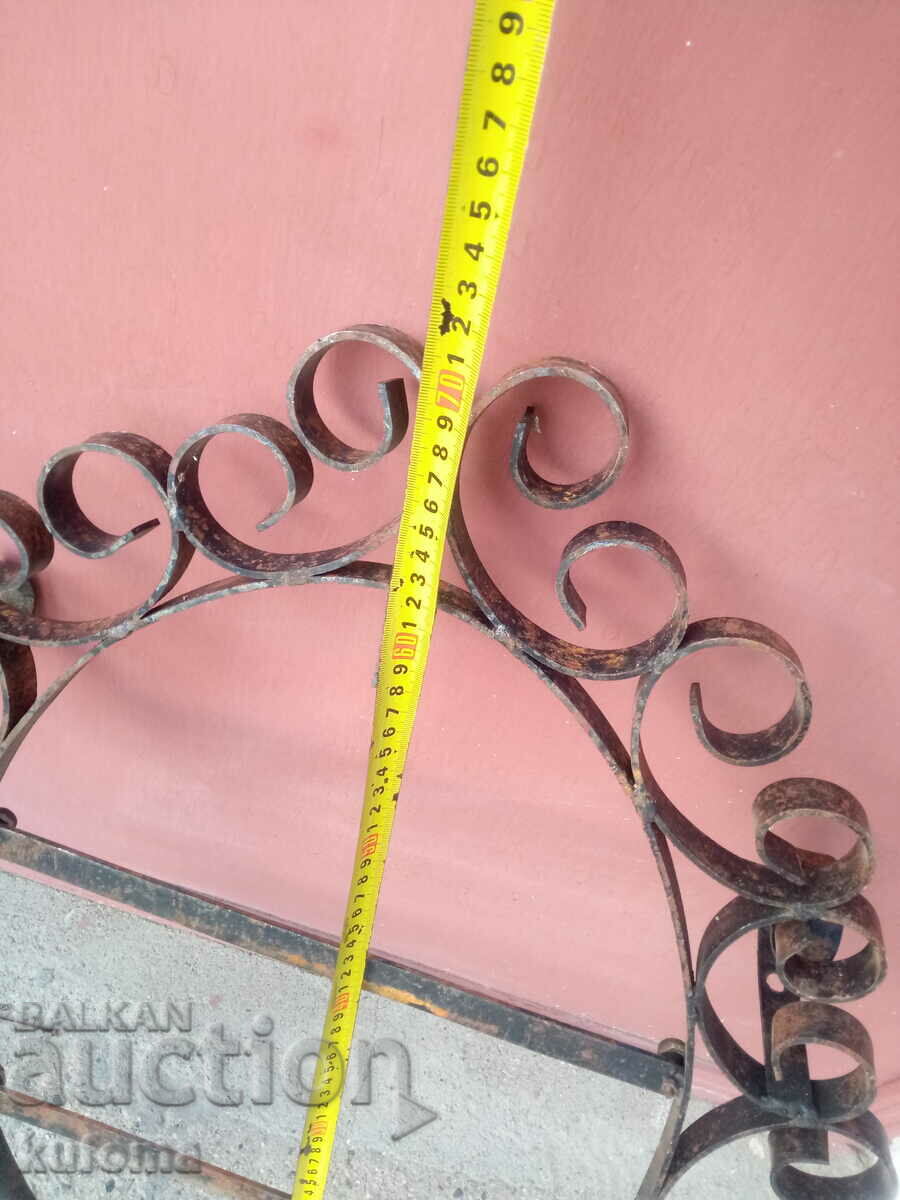 Δημοπρασία Παλιό σιδερένιο πλαίσιο καθρέφτη Δημοπρασία Παλιό σιδερένιο πλαίσιο καθρέφτη