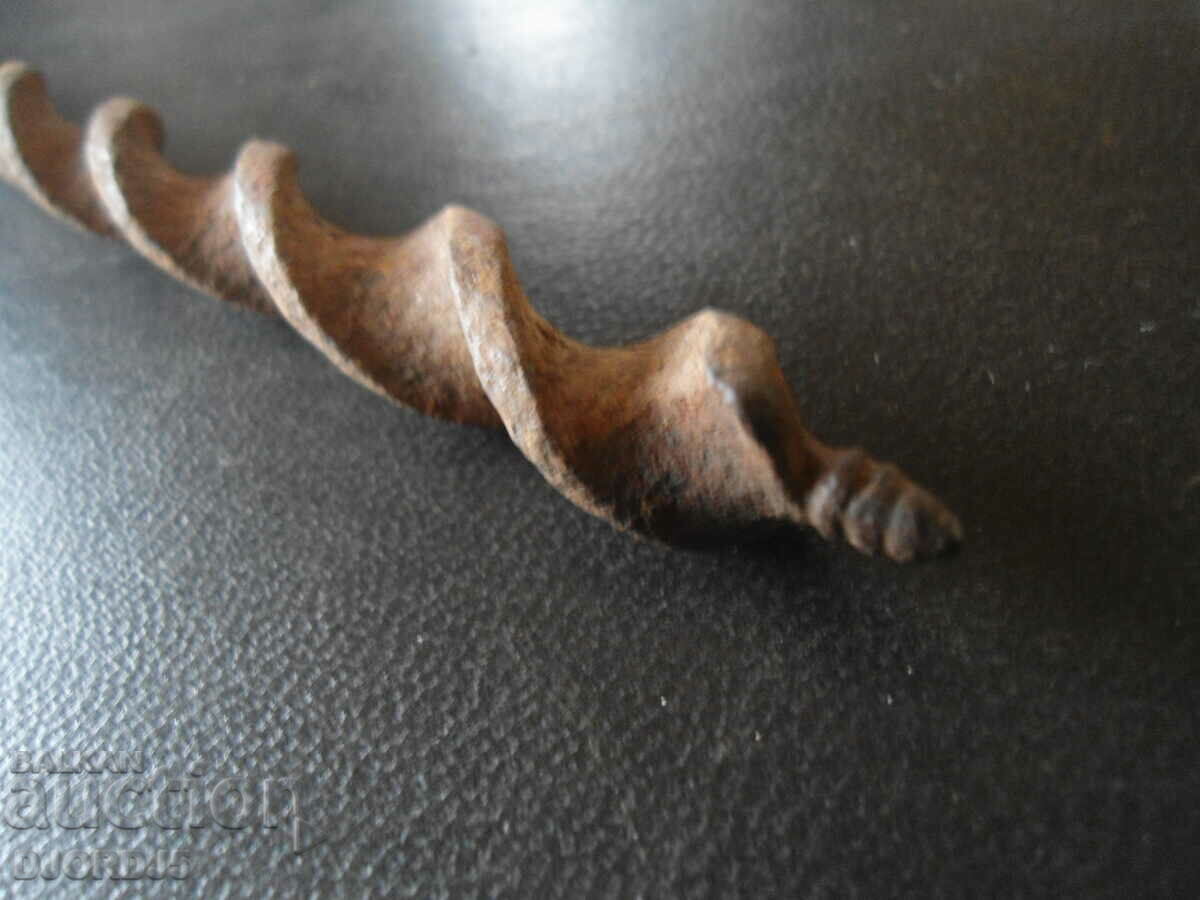 Auction Old drill, chipping Auction Old drill, chipping