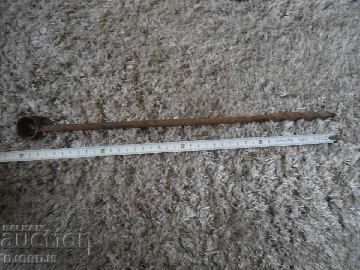 Old drill, chipping - 5 Old drill, chipping - 5