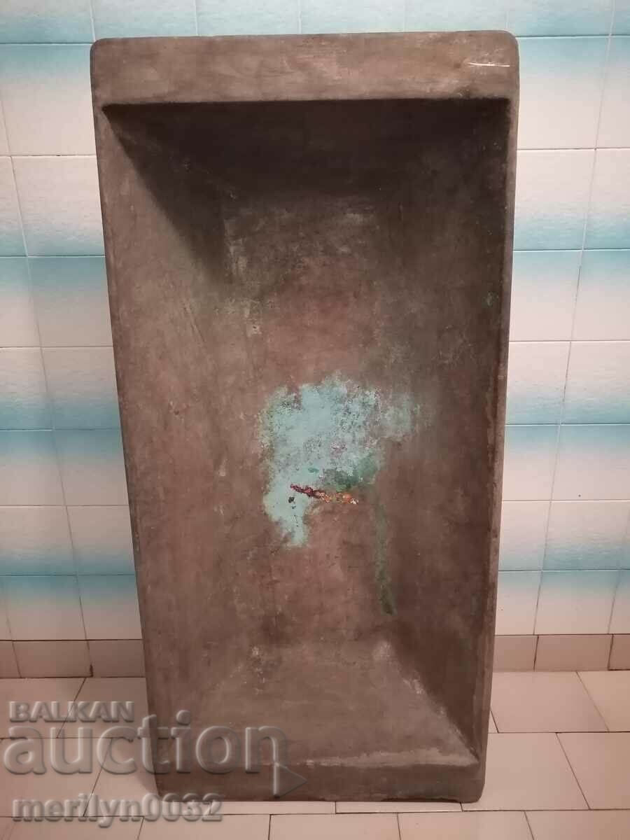 Old copper trough household vessel basin copper with price 438.00 BGN | € 223.95 Old copper trough household vessel basin copper with price 438.00 BGN | € 223.95