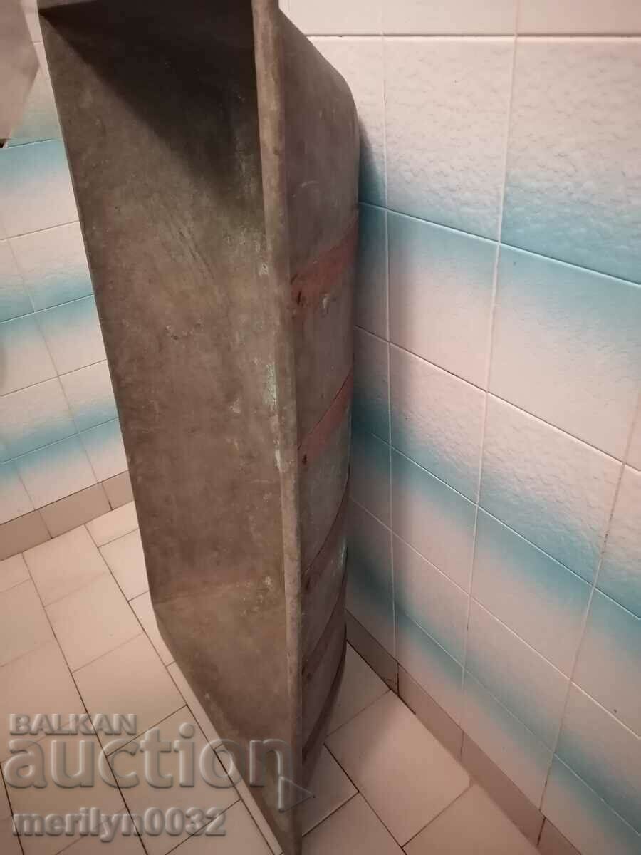 Delivery of Old copper trough household vessel basin copper Delivery of Old copper trough household vessel basin copper