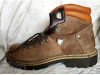 DOCKERS hiking boots