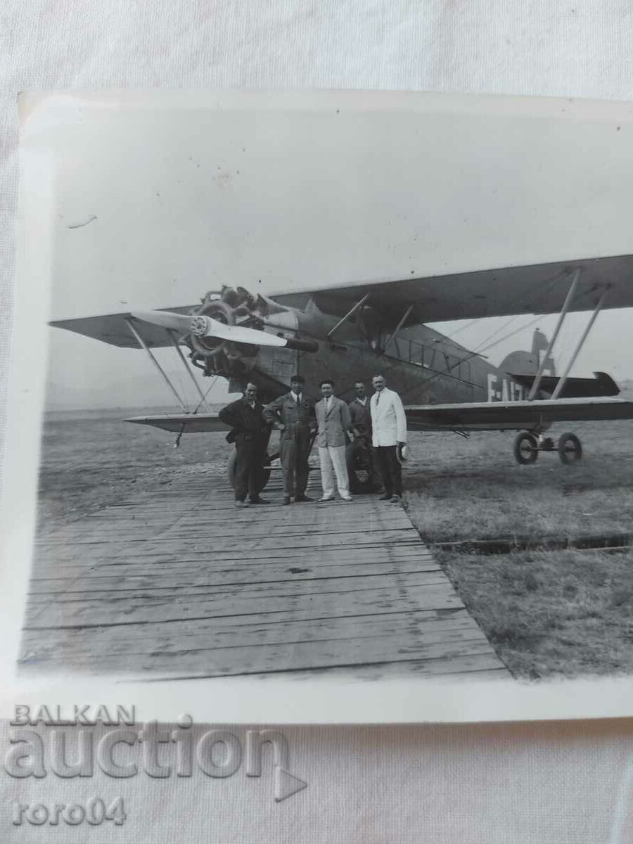 Auction AIRCRAFT - PILOTS - WW II Auction AIRCRAFT - PILOTS - WW II