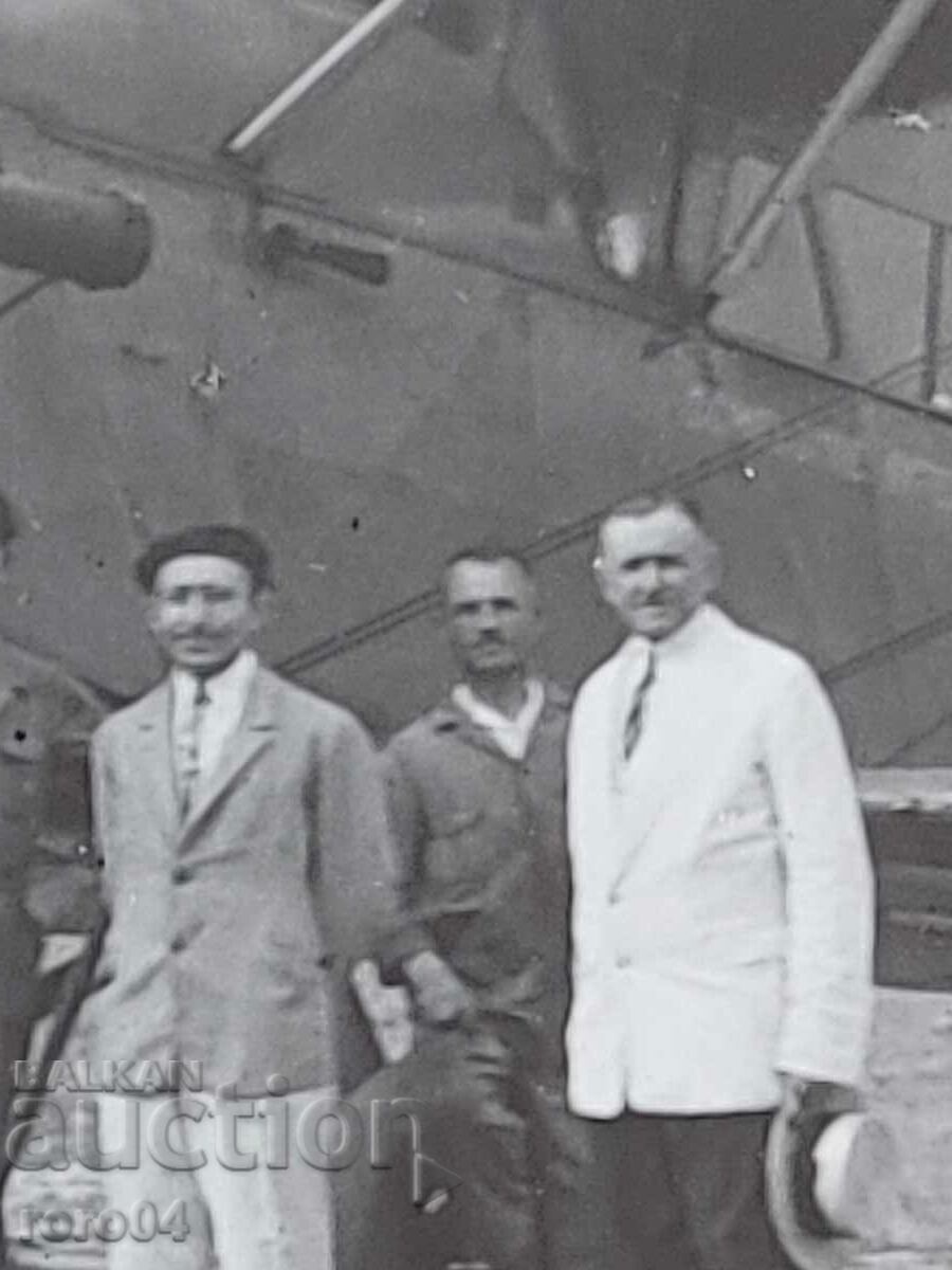 Delivery of AIRCRAFT - PILOTS - WW II Delivery of AIRCRAFT - PILOTS - WW II