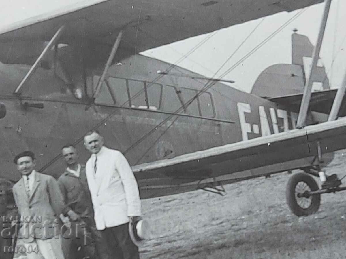 AIRCRAFT - PILOTS - WW II - 6 AIRCRAFT - PILOTS - WW II - 6