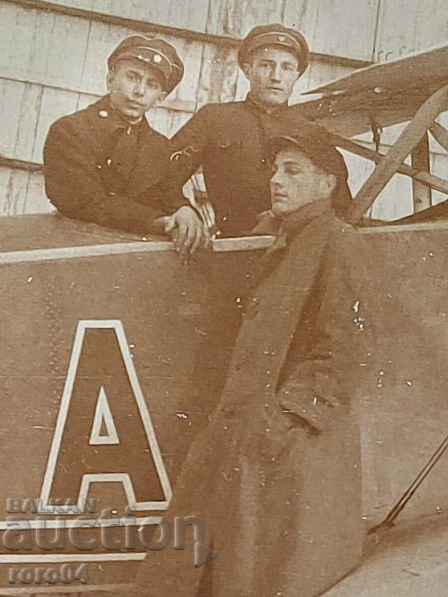 AIRCRAFT - PILOTS - MILITARY - II - 5 AIRCRAFT - PILOTS - MILITARY - II - 5