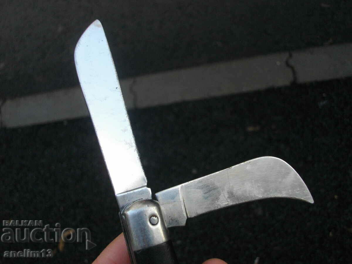 Auction COLLECTIBLE POCKET KNIFE Auction COLLECTIBLE POCKET KNIFE