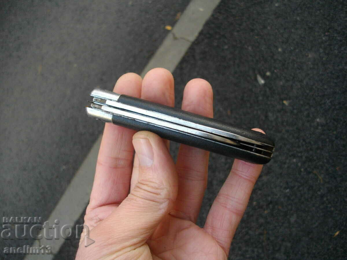 COLLECTIBLE POCKET KNIFE - 7 COLLECTIBLE POCKET KNIFE - 7