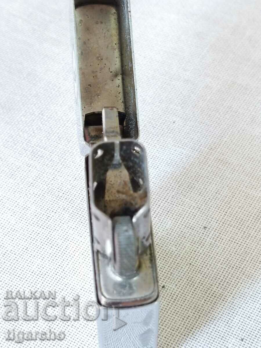 Delivery of Gas lighter Delivery of Gas lighter