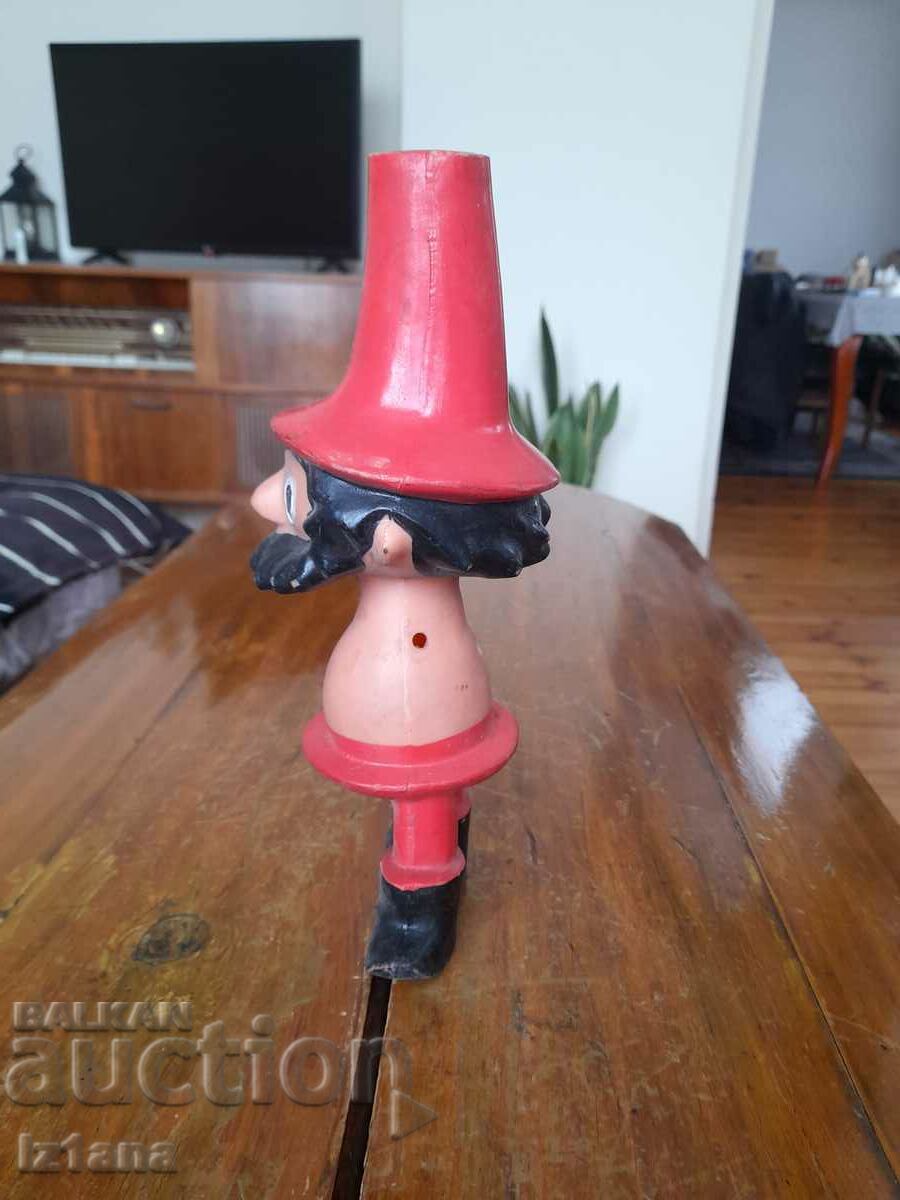 Delivery of An old rubber toy