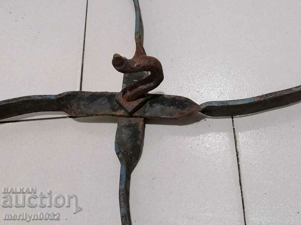 Auction Wrought wheel from mechanism chakrak machine wrought iron Auction Wrought wheel from mechanism chakrak machine wrought iron