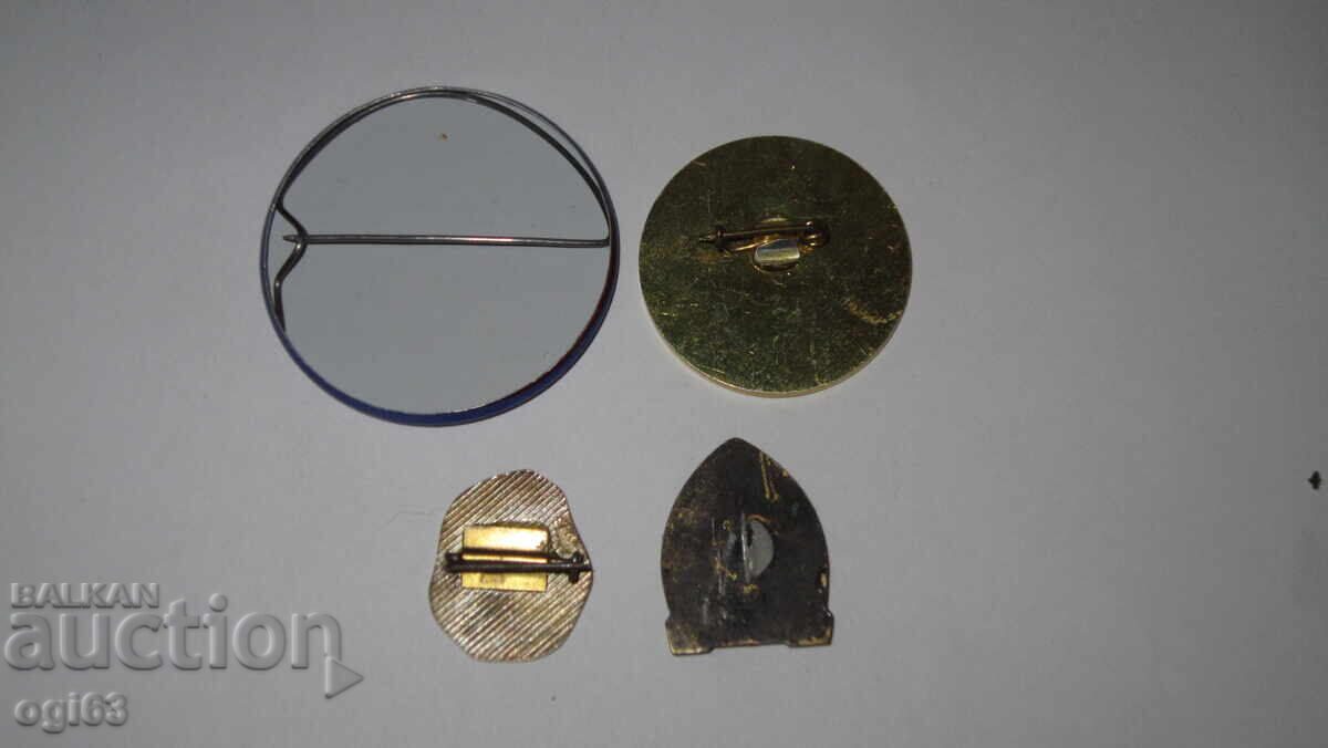 Pleven Mausoleum badges with price 10.00 BGN | € 5.11 Pleven Mausoleum badges with price 10.00 BGN | € 5.11