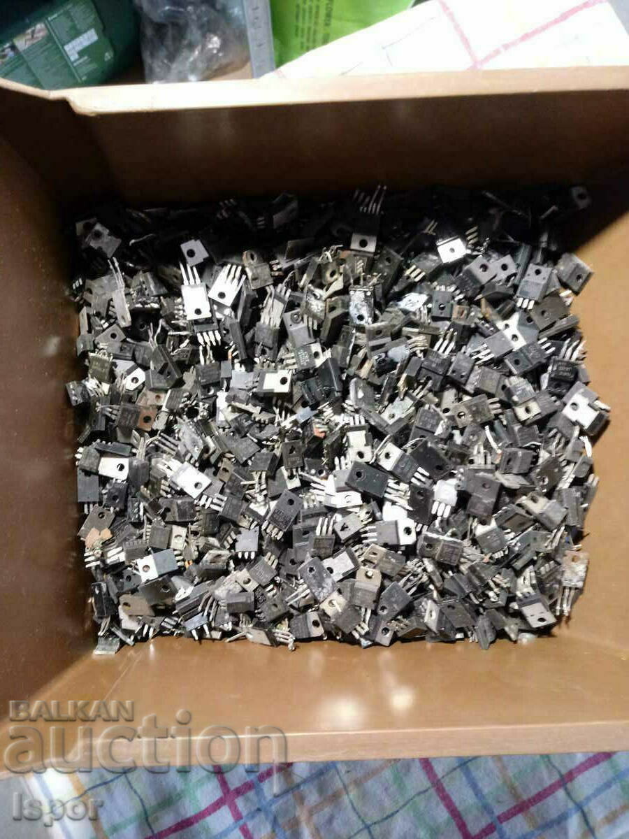 1кг малки. транзистори с цена 50.00 лв. | € 25.56 1кг малки. транзистори с цена 50.00 лв. | € 25.56