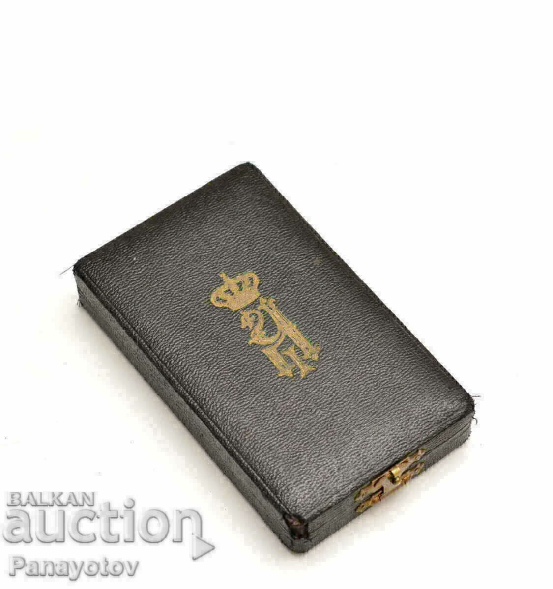 ORDER OF COURAGE BOX PERFECT