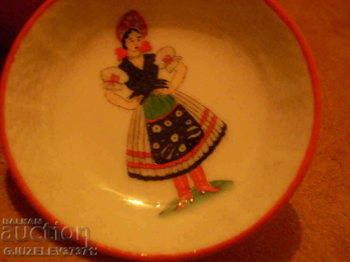 19th Century Small Painted Plate Porcelain HEREND HVNGARIA - 6 19th Century Small Painted Plate Porcelain HEREND HVNGARIA - 6