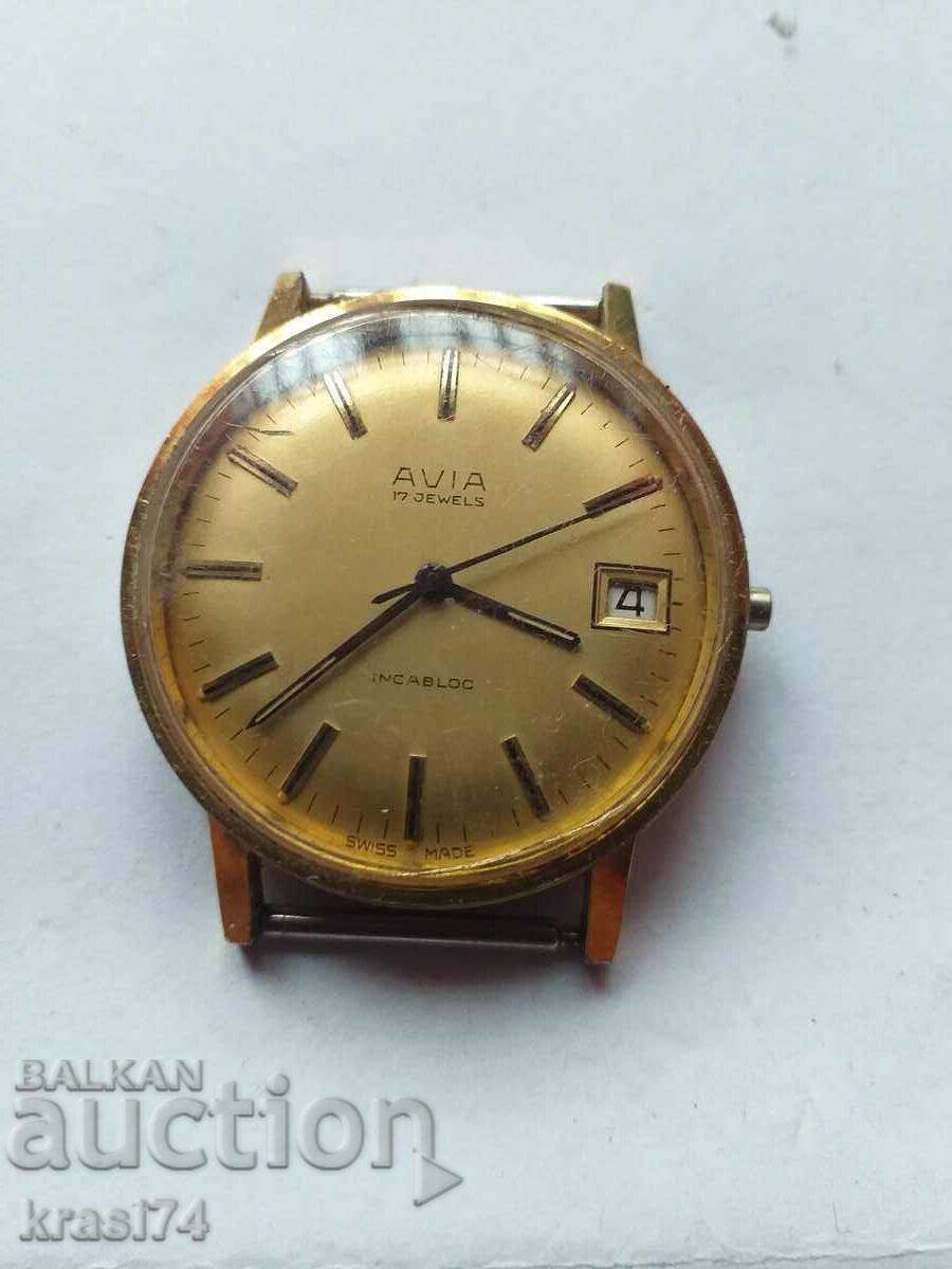 Позлатен часовник Avia