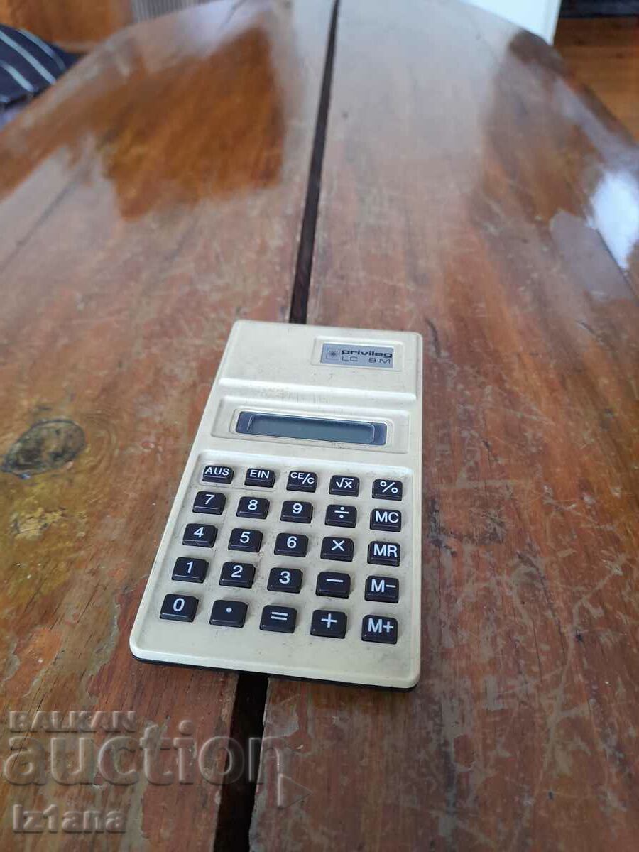 Vechiul calculator Privileg cu preț 25.00 BGN | € 12.78
